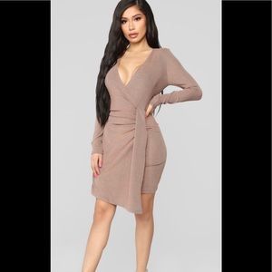 Super adorable (Rose Gold Dress)